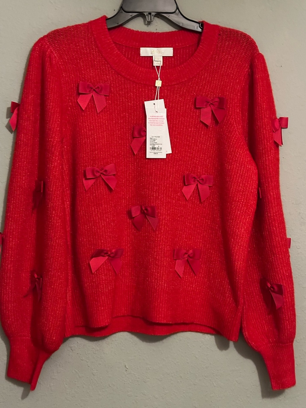 Lilly Pulitzer Zarie Sweater Heartherd
Cranberry Red Party Bows - Picture 5 of 12